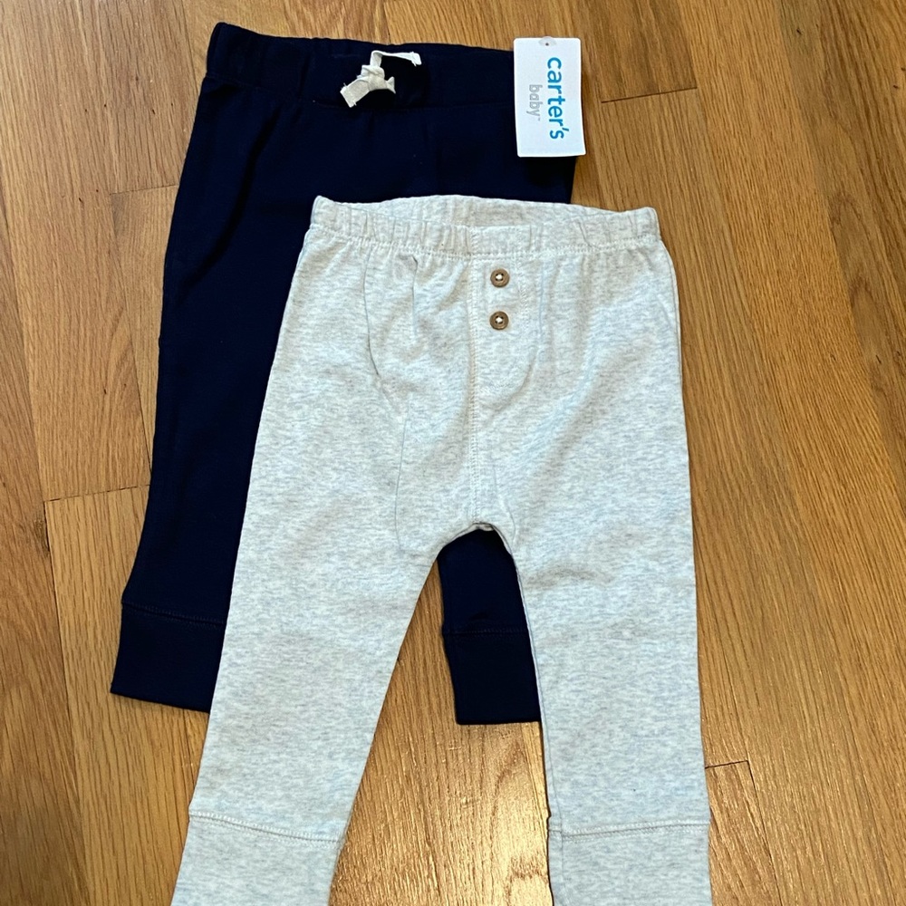 Carter’s 2-piece baby pants set